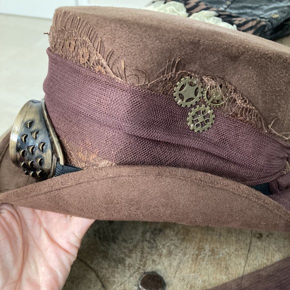 Steampunk hat with goggles - Picture 3 of 5